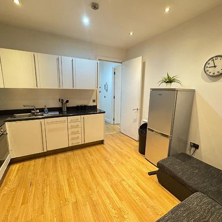 Comfortable - Cosy - Budget Studios In City Center Londres Exterior foto