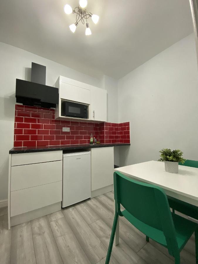 Comfortable - Cosy - Budget Studios In City Center Londres Exterior foto