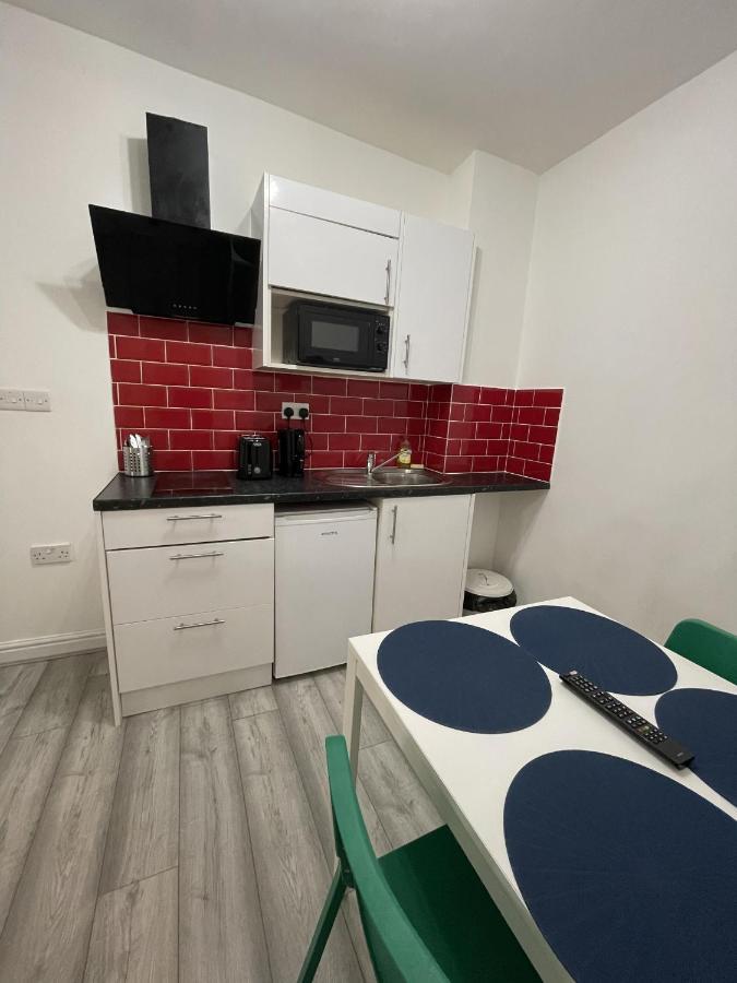 Comfortable - Cosy - Budget Studios In City Center Londres Exterior foto